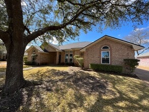 Building Photo - 300 Meadow Mountain Dr