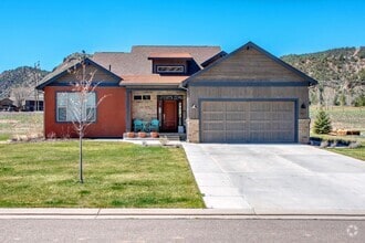 Building Photo - 1627 River Bend Way