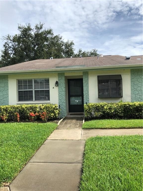 Primary Photo - 3411 Stonehaven Ct E