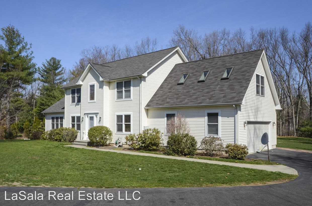 Foto principal - 116 Cougar Dr