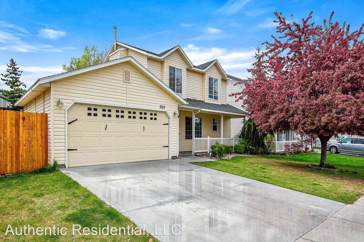 Foto principal - 4 br, 2.5 bath House - 3217 Malad Drive