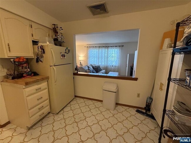 Building Photo - 53-67 Newark Pompton Turnpike Unit 65 C
