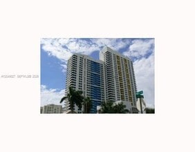Building Photo - 1330 West Ave