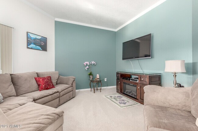 Building Photo - 10506 W Hutton Dr