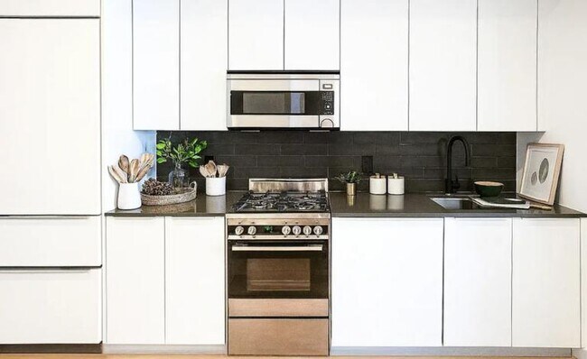 Foto del edificio - 180 John St