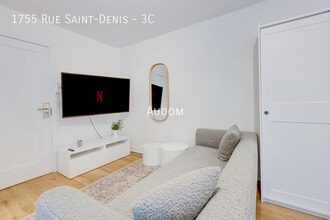 Building Photo - 1755 R. Saint-Denis