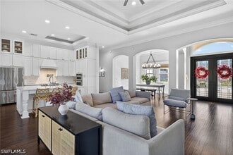 Building Photo - 24920 Divot Dr