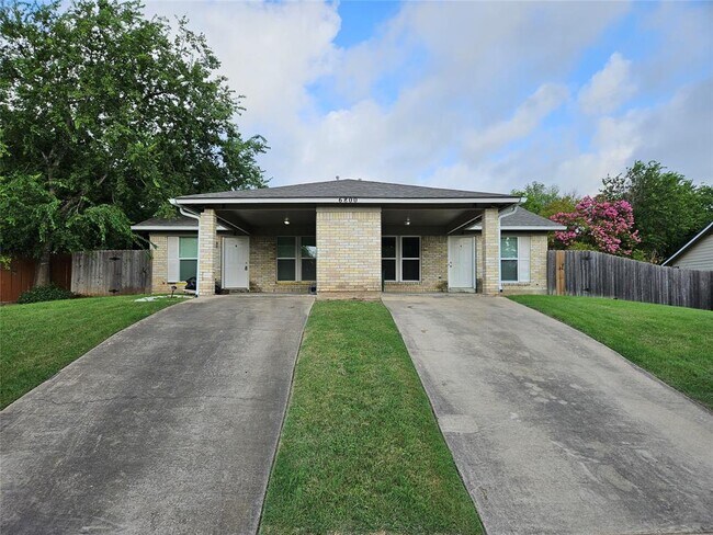 Building Photo - 6800 Lunar Dr
