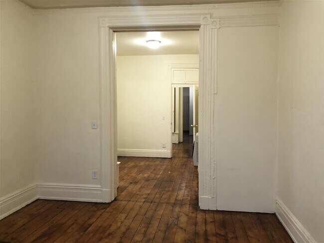 Building Photo - 108 Wayne St