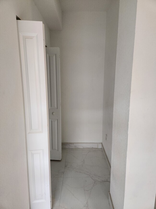 Foto del edificio - 212 SE 23rd Ter