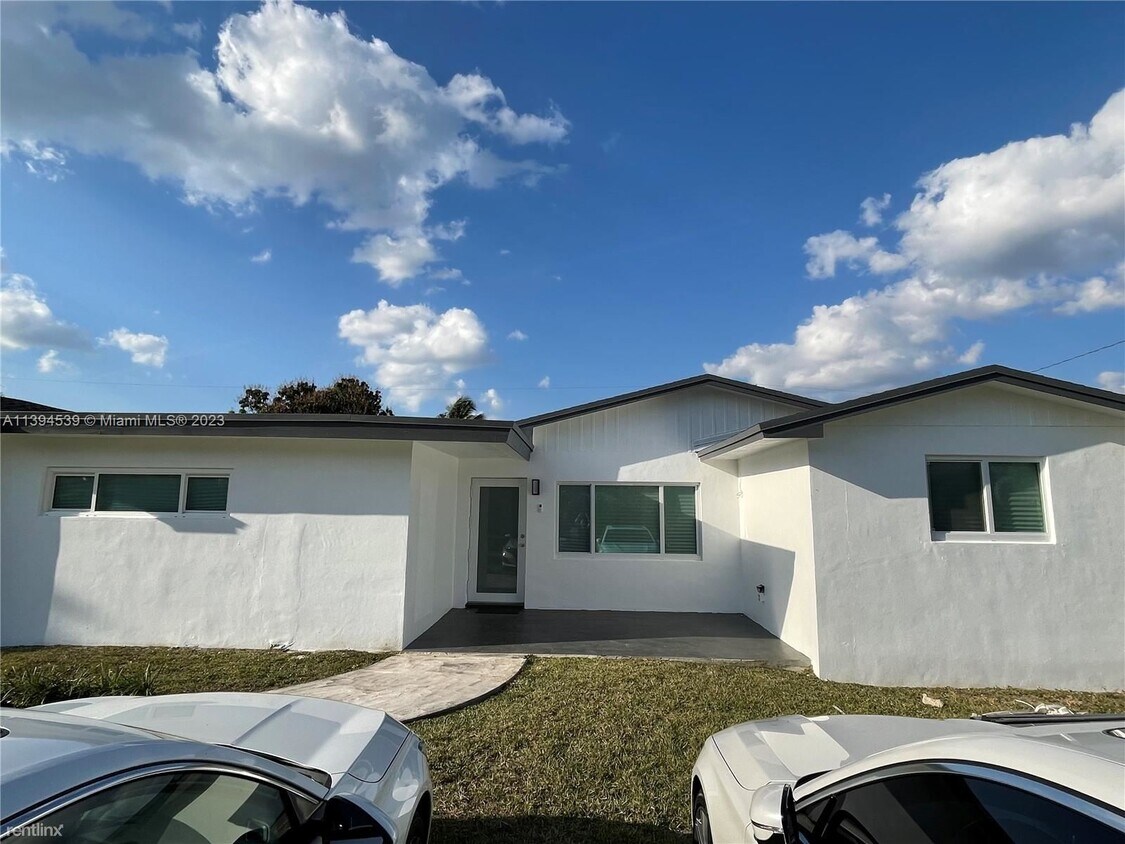 Foto principal - 3 br, 3 bath House - 10945 SW 172nd Ter # 0 0