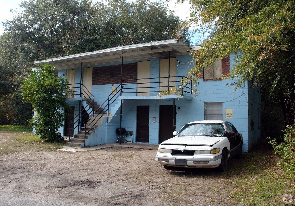 Building Photo - 2520 Teal St