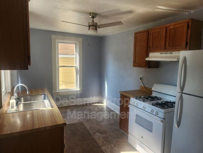 Foto del edificio - 506 Ridge Ave