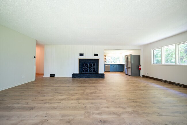 Foto del edificio - 1580 Letendre St