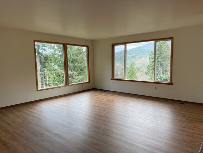 Building Photo - 795 Wildwood Blvd SW