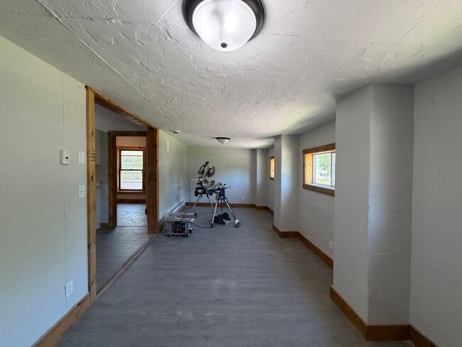 Building Photo - 317 Earl St