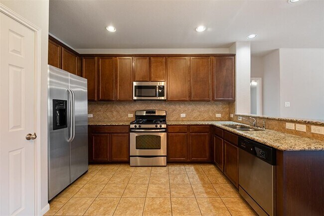 Foto del edificio - 3101 Davis Ln