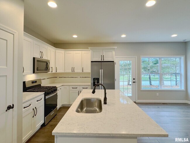 Foto del edificio - 7622 W Walnutbend Dr