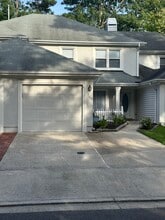 Building Photo - 303 Esplanade Pl