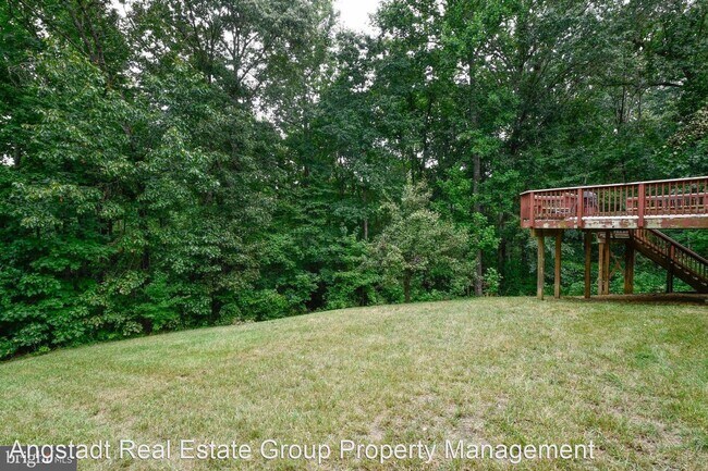 Building Photo - 5 br, 3.5 bath House - 3802 Townsley St