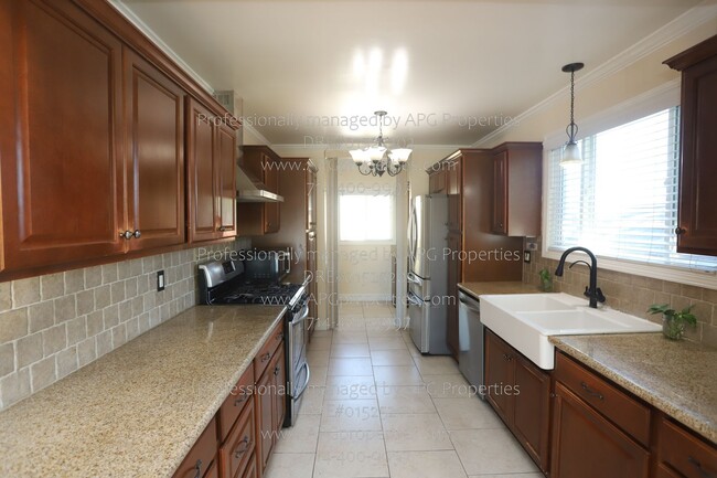 Foto del edificio - 11675 Faculty Dr