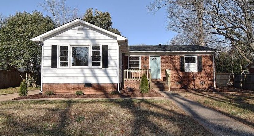 Primary Photo - 1437 Springwood Ln