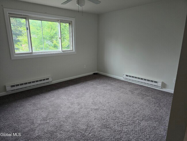 Foto del edificio - 3206 Guilderland Ave