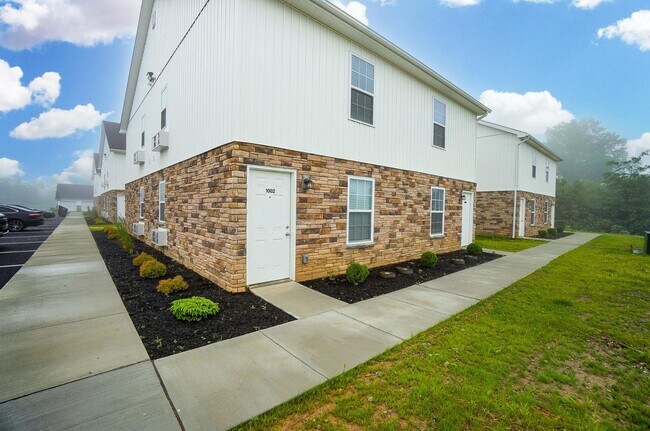 Building Photo - 501 Kristina Dr