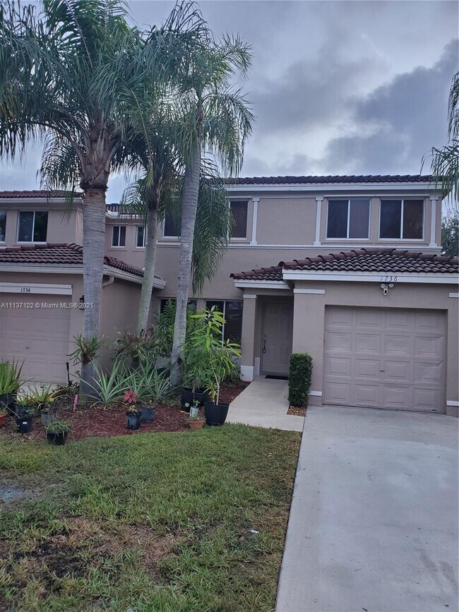 1736 SW 109th Terrace, Davie, FL 33324 Townhome Rentals in Davie FL