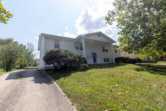 Building Photo - 2908 Leeway Dr