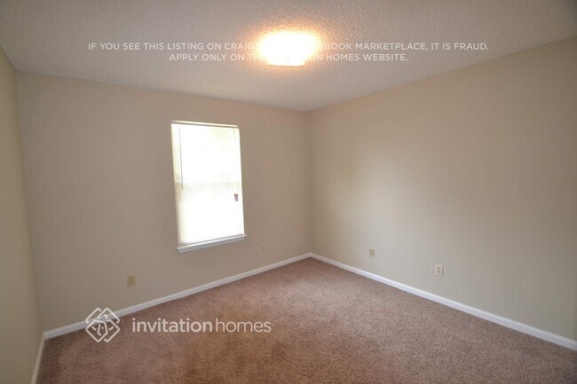 Foto del edificio - 2743 McCormick Woods Dr