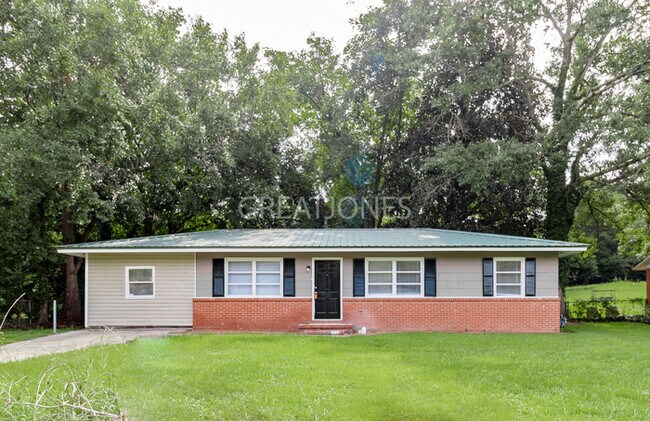 Building Photo - Charming 4 bedroom home in Macon!