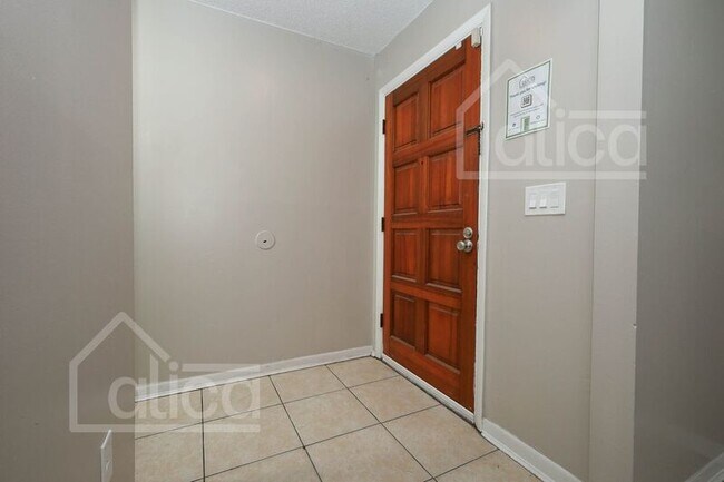 Foto del edificio - 4006 Luan Dr