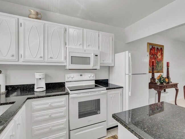 Foto del edificio - 1100 Ponce De Leon Cir