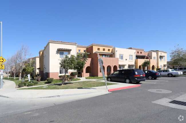 Foto del edificio - Westgate Courtyards