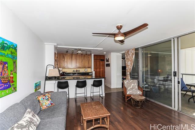 Building Photo - 2600 Pualani Way