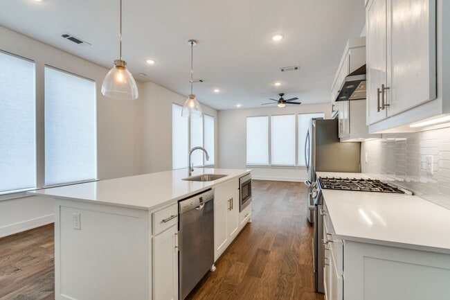 Foto del edificio - 106 Chester Ct