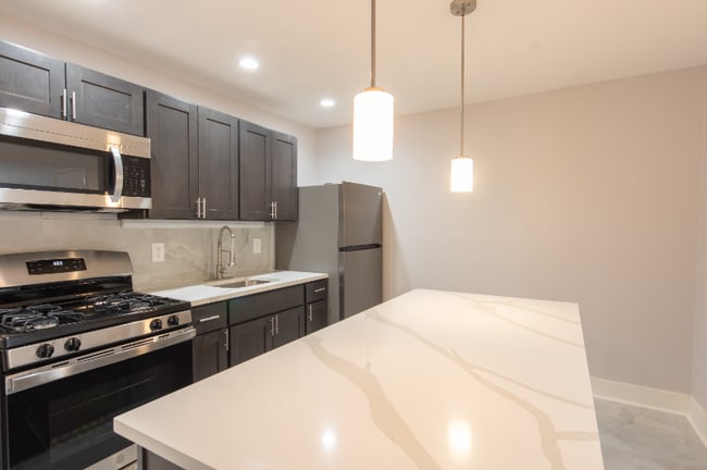 Photo - 1903 Country Ln Apartment