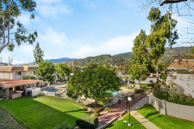 Vista desde el condominio - 4545 Ramona Ave