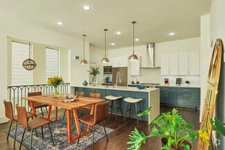 2nd Floor Livingroom/Kitchen - 1912 Maryland St