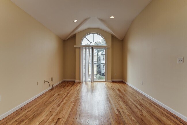 Foto del edificio - 52 Randolph Ave