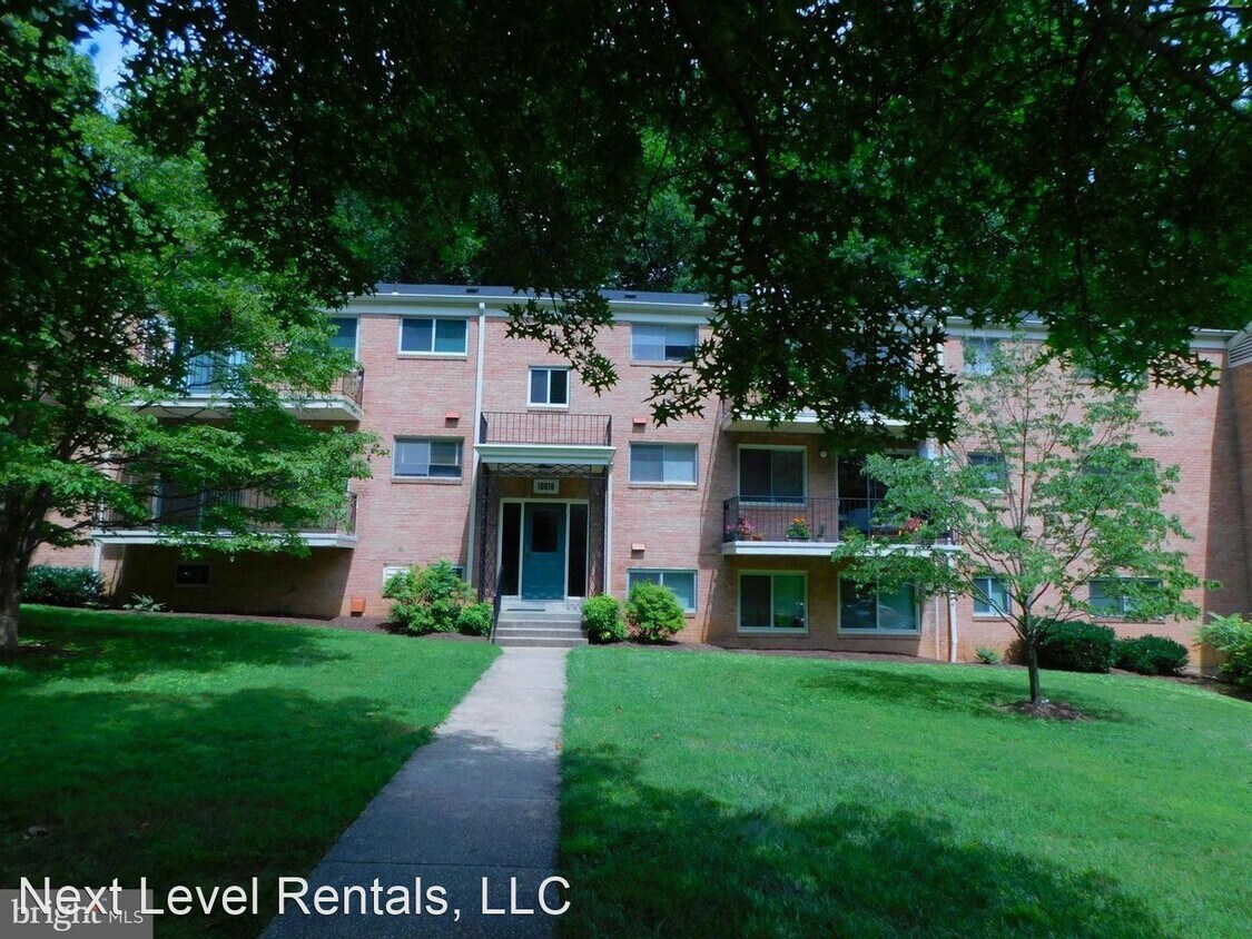 1 br, 1 bath House 10619 Kenilworth Ave House Rental in Bethesda, MD