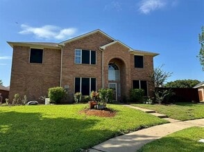 Building Photo - 11105 Covey Ln