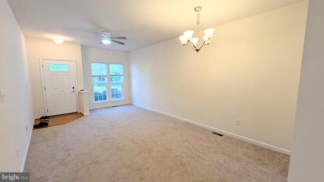 Building Photo - 1309 Madison Ln