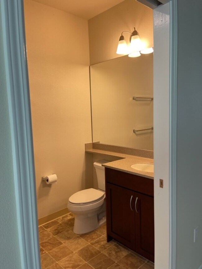 Building Photo - Ground floor apartment in Wailuku