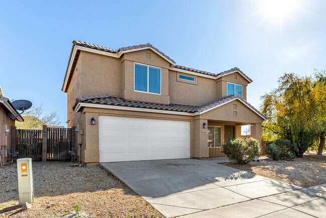 Building Photo - 6537 W Magnolia St