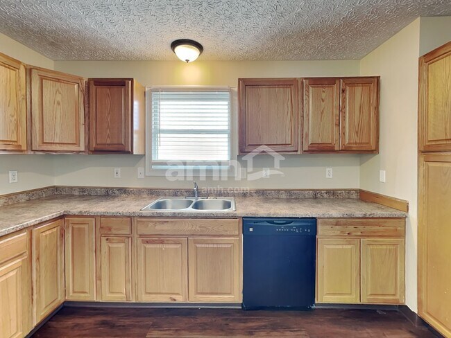 Foto del edificio - 1199 Onaway Ct