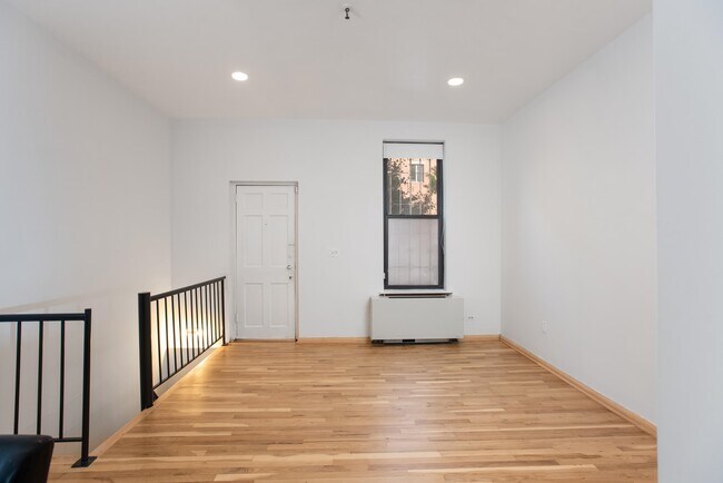 Foto del edificio - 41 1st St