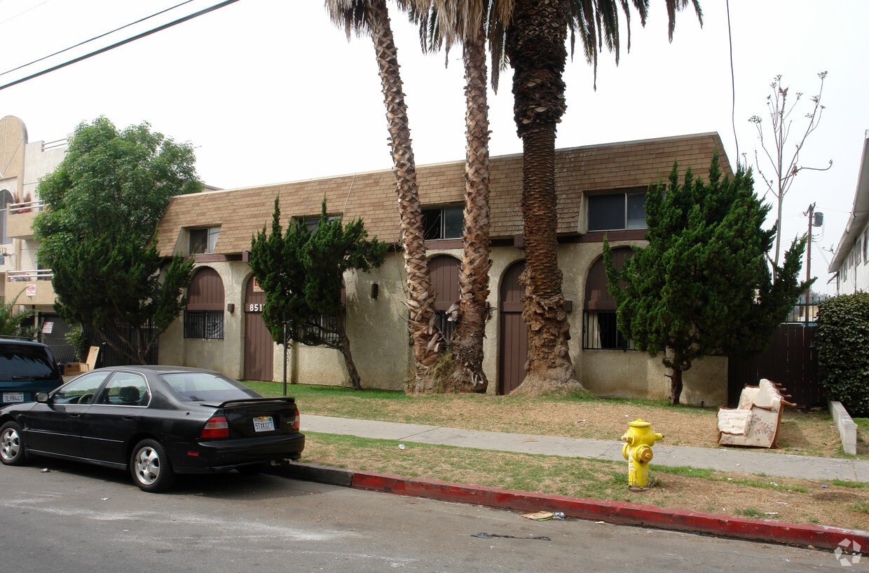 Building Photo - 8517 Cedros Ave