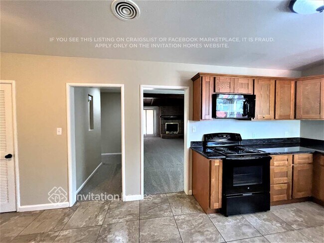 Foto del edificio - 215 Roney Ave